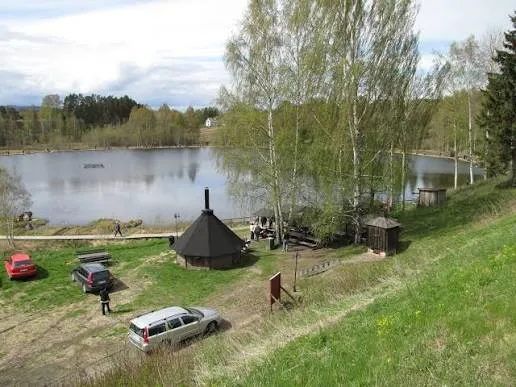 Ängomstjärn